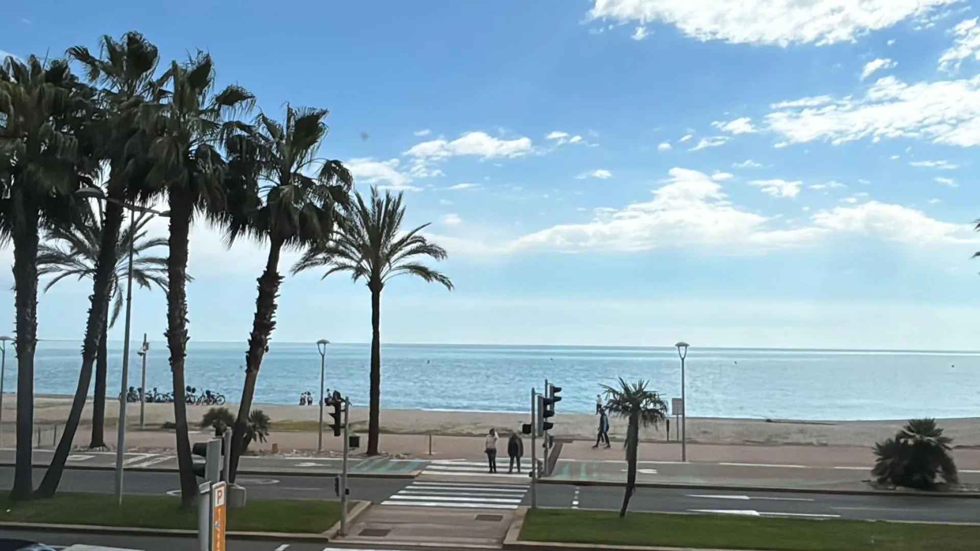 Vue Mer Exceptionnelle Plage Parking Cagnes-sur-Mer
